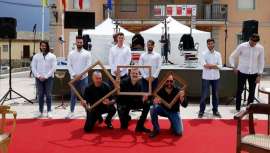 La barbería une su talento para rendir homenaje a Eugenio Arias, su barbero, en el Museo del artista en Madrid. Un evento sorprendente que logra unir arte y barbería en un binomio único para su mayor prestigio y reconocimiento