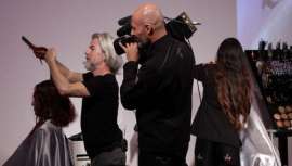 La fructífera colaboración de dos grandes de la peluquería, Fama Fabré y grupo macomaco, continúa. Ahora con formaciones de excepción en las que dar a conocer las innovadoras y revolucionarias técnicas que Grupo macomaco ofrece a los profesionales