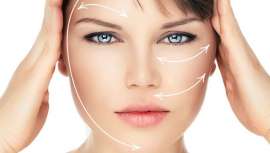 Esas arruguitas más finas, que delatan tanto el paso del tiempo como la deshidratación y falta de colágeno de la piel, no atienden a rellenos. Eliminarlas en cuestión de láser y fototermólisis. Así nos lo explica el doctor Lajo Plaza