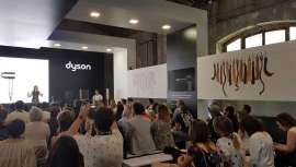 El nuevo secador Dyson Supersonic marca un hito en la historia de las herramientas para la peluquería. Así lo hemos podido comprobar en vivo durante su presentación oficial junto a 100 de los profesionales más influyentes del sector 
