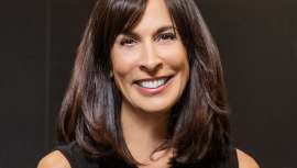 Con esto se busca reforzar su posición en el mercado estadounidense donde Bare Escentuals ya tiene un gran reconocimiento