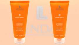 Gracias a su origen biotecnológico, regenera, estimula y mejora la piel, protegiéndola contra los radicales libres. Actúa como protector celular y favorece la síntesis del colágeno