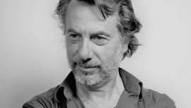 Este italiano de fama internacional ha recorrido el planeta haciendo del cabello belleza. Hoy nos cuenta cómo ha sido su carrera. De Italia a USA pasando por las mejores marcas y más importantes pasarelas