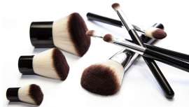 Cosmogen y Pylote han firmado un acuerdo comercial e industrial para distribuir accesorios y envases fabricados con una innovadora tecnología de microesferas antibacterianas a las marcas de maquillaje y cuidado de la piel 