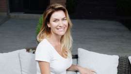 Especialista en rejuvenecimiento y experta nutricionista, la Dra. Paula Rosso revisa con nosotros lo último en medicina estética y cómo cuidarnos por dentro para lucir por fuera. Una completa mirada a los fundamentos de la belleza