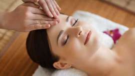 Carmen Navarro aconseja qué es mejor no hacer para provocar manchas de origen melanocítico durante los meses estivales