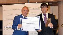 25 años de investigación y desarrollo en productos de peluquería para profesionales y sólido compromiso le han valido a Yanguas el Premio Europeo a la Gestión e Innovación Empresarial de la Asociación Europea de Economía y Competitividad