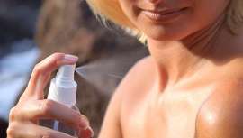 La mejor manera de aplicar autobronceador en cabina o en casa, para modelar la silueta a nuestro antojo y que el biquini potencie la belleza 