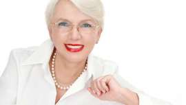 Una de las profesionales más destacadas de la belleza y estética profesionales, cosmetóloga y fundadora de Christina Cosmetics llega a España para impartir tres clases magistrales sobre antienvejecimiento y pieles problemáticas y acnéicas 