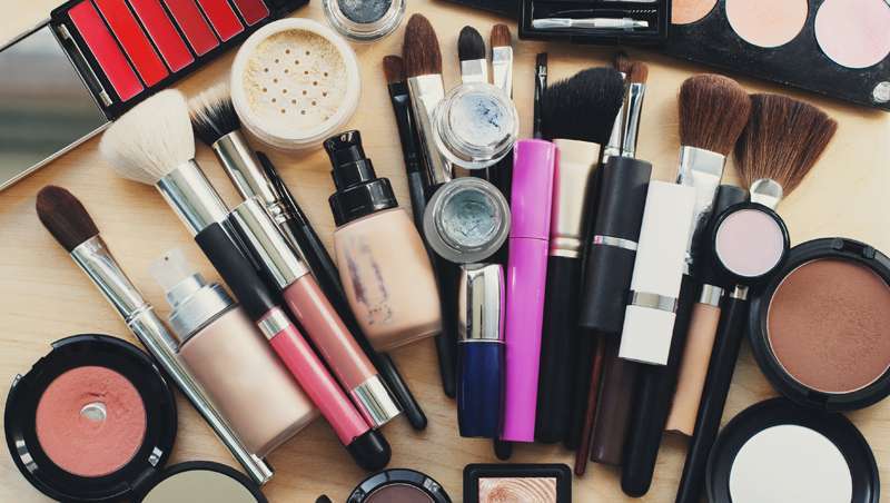 Cosmticos 'mutantes' que mudam de textura ou de cor