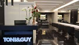 Toni & Guy España, enseña con salones en Valencia, Barcelona y Palma de Mallorca, acaba de inaugurar su primer establecimiento en la capital española