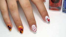 La última novedad de Nails Factory hace que las uñas cambien de color. Pues este varía con la temperatura, gracias a sus componentes termocromáticos 