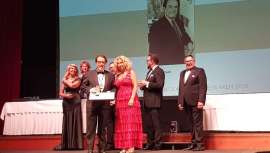 El conocido estilista, con más de 50 años de trayectoria, ha recibido este reconocimiento durante el Congreso Europeo de la organización celebrado en Interlaken (Suiza) 