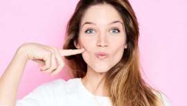 Para algunos, la bichectomía es la intervención estética del momento. Con esta técnica se extraen las bolas de Bichat o cúmulos de grasa, fruto de la flacidez y el paso  del tiempo, situadas en las mejillas 