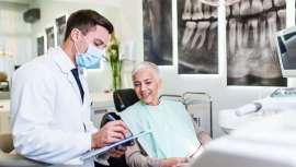 El innovador procedimiento Zaga utiliza el hueso del pómulo para colocar dientes fijos en pacientes que han perdido el hueso maxilar y no se pueden colocar implantes regulares.