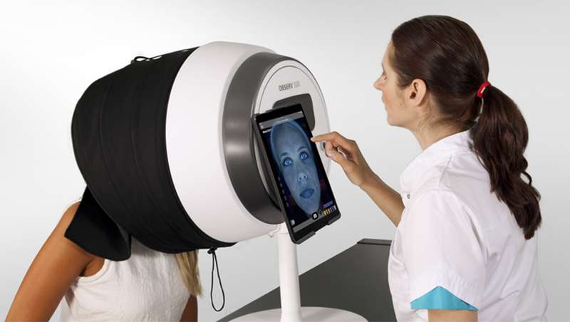 Sylton Obsrv 520 con iPad para el diagnóstico de la piel