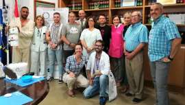 El proyecto, dirigido por la Fundación Stanpa, se ha celebrado en el Hospital Juan Ramón Jiménez de Huelva y tiene como objetivo ayudarles a restablecer su propia imagen para afrontar con mayor confianza la enfermedad