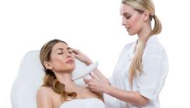 Cosmeceutical Center presenta este tratamiento que ayuda a reducir el aspecto de las marcas de acné, cicatrices, estrías, rosácea, discromía, arrugas profundas, poros dilatados y pigmentación irregular 