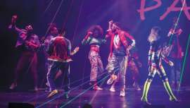 Framesi protagoniza uno de los encuentros más importantes con la moda y la peluquería. 48 modelos y 30 estilistas han derrochado creatividad, técnica y tendencia sobre el escenario del Palacio de Congresos de Valencia 