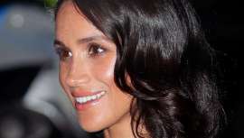 La bella esposa del príncipe Harry, Meghan Markle, brilló como nunca el día de su boda. Su facialista, Sarah Chapman, nos cuenta su secreto, el tratamiento Dermalux LED Light, ideal para este tipo de eventos