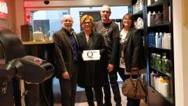 Con esta visita, el consistorio reconoce a Montse Morella, tercera generación al frente de un negocio con más de 80 años de historia en la localidad catalana