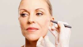 Este tratamiento de cirugía plástica aporta algunas ventajas en cuanto a eficacia y procedimiento con respecto al Lifting convencional