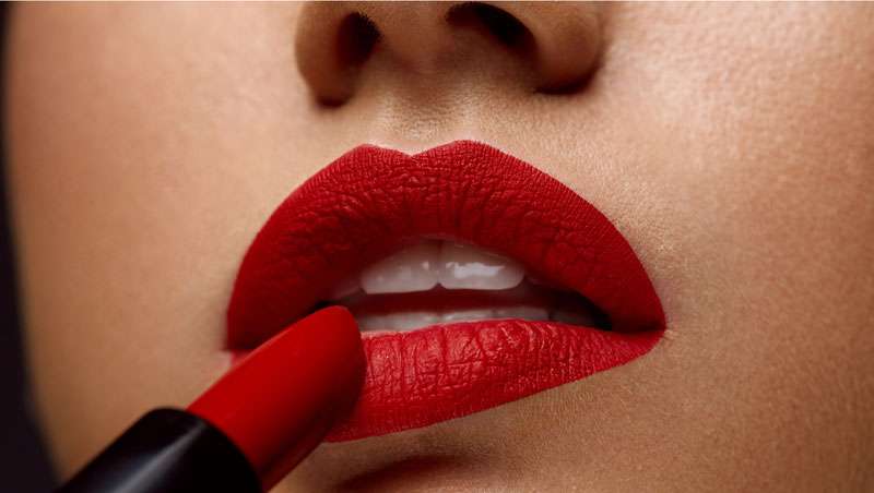 Labios rojos, tu fetiche de invierno