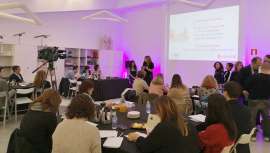 Esta Navidad, #YoAuténtico. El hastag nacido del análisis y estudio de la grave repercusión y consecuencias del uso de perfumes y cosmética falsificada, así como de la cifra millonaria de pérdidas para la industria, fabricantes y canales de venta