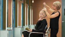 Sempre se falou do salão como espaço de socialização, mas tudo isto está prestes a mudar. O modelo de cadeira silenciosa chega aos cabeleireiros mais exclusivos