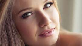 Entre sus beneficios están que induce a la remodelación del colágeno a mayor profundidad, pero sin daño térmico