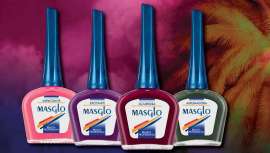 Inclui quatro tons diferentes: rosa, roxo, vermelho e verde acinzentado. Uma transformação que veste as unhas de cor, diversão e paixão