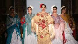 Sevilla acoge la séptima edición de una de las pasarelas de moda flamenca más influyentes del país. Este evento incluye 30 desfiles en el emblemático Hotel Alfonso XIII de Sevilla