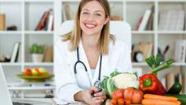 Un numeroso grupo de expertos en nutrición ha elaborado recientemente una lista con las dietas más recomendables para despedir y despedirse de los kilos de más