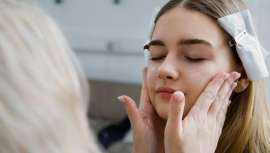 É um tratamento cosmético natural que torna a pele radiante, uniforme e saudável, da mesma forma que uma sessão desta disciplina do Oriente