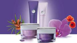 Posee propiedades antioxidantes, hidratantes y calmantes, y genera un escudo protector contra el daño de la luz azul de las pantallas