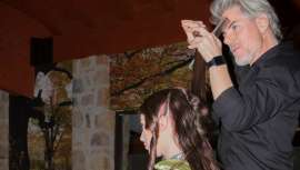 Con gran repercusión en los medios de comunicación y un éxito destacado, tal como viene siendo habitual en Grupo macomaco, Manuel y Rosana Collado asombran en Guipúzcoa, donde han dado comienzo a su gira del año 