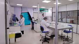 La empresa cuenta actualmente con más de 1.000 referencias distintas, exportando especialmente a Alemania, Francia, Holanda y Estados Unidos