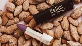 Se calcula que ingerimos el 80% del labial que nos aplicamos. Es hora de conocer por qué y cómo afecta a nuestra salud. La elección aconsejada, pintalabios veganos