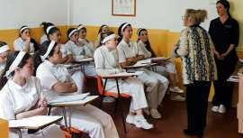 Carmen Cazcarra, figura de reconocido prestigio y sólida trayectoria en el mundo de la belleza y la empresa, ha impartido una interesante conferencia sobre el Mentoring a las alumnas de Estética de la Escuela Cazcarra 
