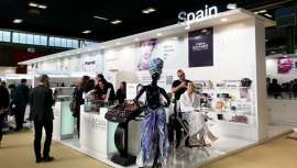 Situados en el estand D1B, en el pabellón español, el equipo de la firma de maquillaje y cosmética atenderá a sus visitantes y mostrará novedades de su colección