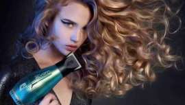 La famosa marca italiana Parlux, ha presentado, con gran éxito y en la feria de Bolonia dos de sus últimas novedades. Se trata del secador Parlux Alyon y su nuevo color Jade y el rediseñado Parlux 3200 Plus, para un uso aún más profesional 