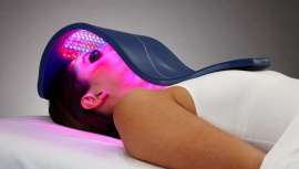 Tudo em um, fototerapia portátil e versátil para o acne, rugas, rejuvenescimento facial e dor. Assim é Celluma, equipamento que chega precedido pelos seus êxitos e prémios e 9 aprovações da FDA americana