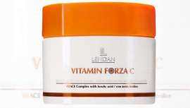 La vitamina C tiene propiedades antioxidantes, nos ayuda a eliminar sustancias tóxicas y es una fuente de energía y luminosidad