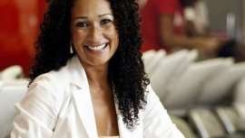 Leila Velez es una empresaria de exito brasileña, impulsora del Instituto Beleza Natural, especializado en cabello afro, que nunca se ha conformado y que a pesar de su origen humilde hoy maneja una empresa valorada en 100 millones de dólares