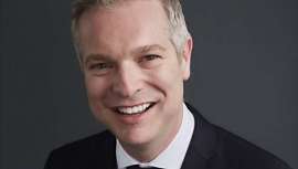 La firma, con sede en Boston (Massachusetts, Estados Unidos), ha anunciado la incorporación de Rieken, con una década de experiencia en el campo del cuidado capilar profesional 