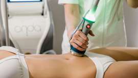 La onda fría mueve las moléculas cargadas y crea una vibración que sube la temperatura aumentando el metabolismo