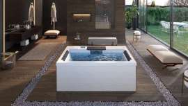 Como novedad, añade Blue Connect Plus, un accesorio que, con un sensor ubicado en el interior del spa y mediante una aplicación, ayuda al usuario a controlarlo desde cualquier lugar