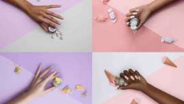 La nueva colección está disponible en los tonos Bon Bon Brittle (gris), Marshmallow Crunch (rosa pastel),  Candy Crust (lila) y Sugar Cane (blanco)