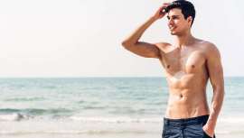 El Dr. Junco, referente en cirugía mamaria, pone solución a este habitual problema que acompleja a tantos hombres