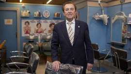 Nos ha dejado otro maestro de la peluquería. José Antonio Martínez, conocido como Rodrigo, había fundado peluquerías por todo el Principado de Asturias y se había especializado en el corte a navaja 